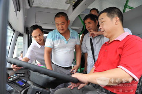 扬子江LNG公交车迎来首批驾驶员培训